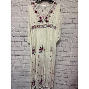 Chicwish White Floral Embroidered Long Sleeve Maxi Dress V-Neck Lace Up Tie SZ L